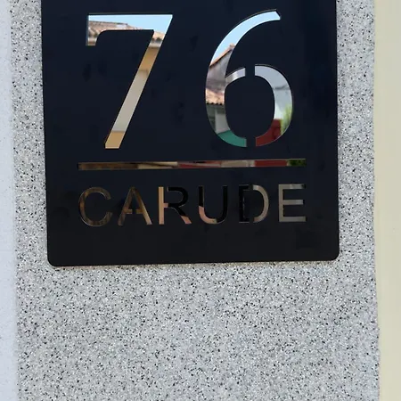 Carude 76 公寓